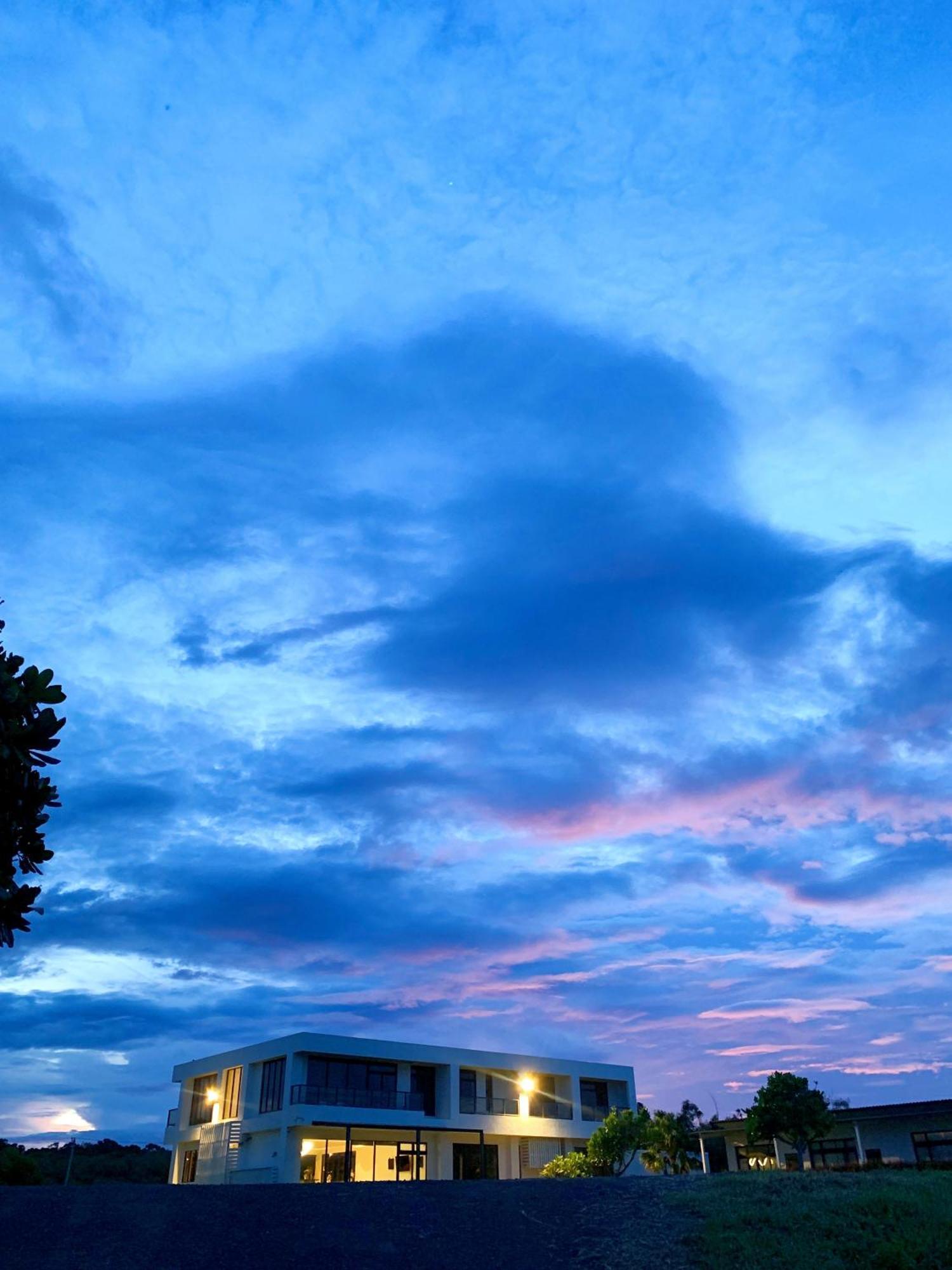 Still Hills Inn Hengchun Exterior photo